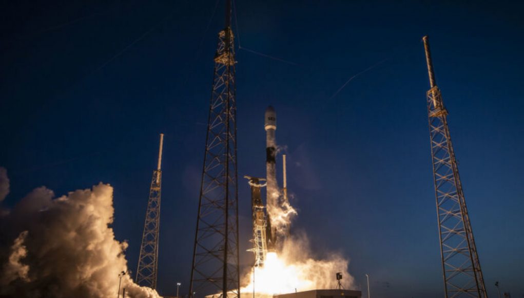 Falcon 9 Aims to Break Consecutive Launch Success Record Tonight