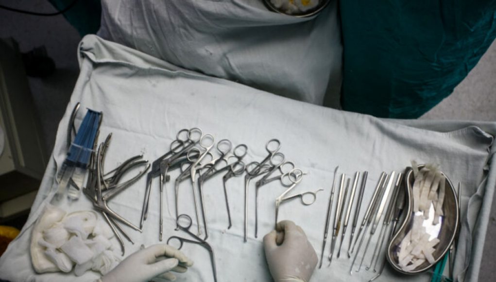 California Hospital Staff Demand Suspension of Surgeries Due to Unusual Particles