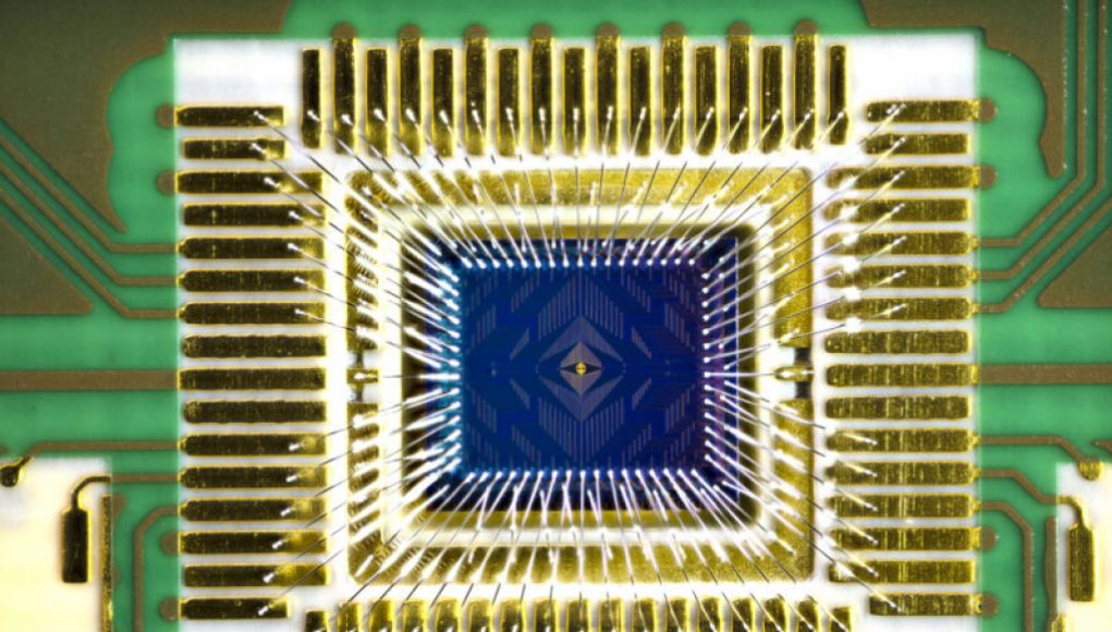 Intel to Begin Shipping Quantum Processor